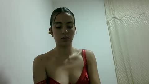 NatySensuaal online show from September 24, 2025, 3:54 am