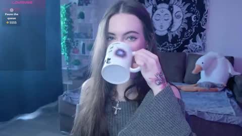 Nikki online show from September 11, 2025, 4:23 am