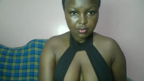 Snapshot of naughti_garlie chatting on February 7, 2026, 9:35 am naughti_garlie online show from February 7, 2026, 9:35 am