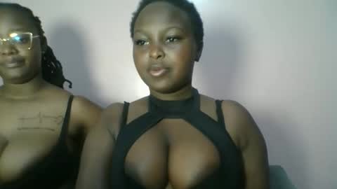 Snapshot of naughti_garlie chatting on February 10, 2026, 5:11 am naughti_garlie online show from February 10, 2026, 5:11 am