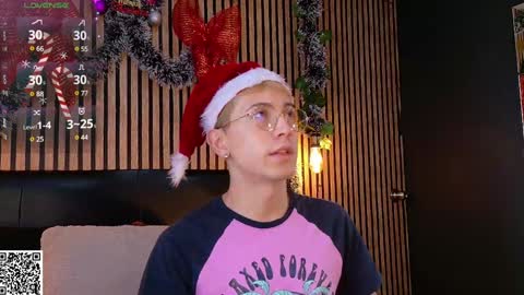 Christopher  Chris online show from December 22, 2024, 11:54 am