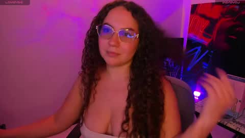 Megan online show from May 6, 2026, 3:13 am