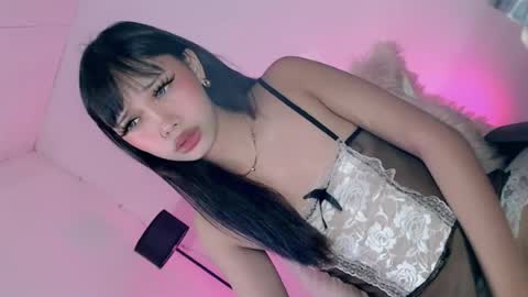 Snapshot of naughty_cutiepie chatting on June 14, 2026, 1:13 pm itsyourgirl kiara online show from June 14, 2026, 1:13 pm