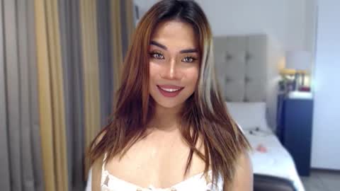 Snapshot of naughty_dreamerxxx chatting on February 15, 2026, 8:24 am Queen Jess online show from February 15, 2026, 8:24 am