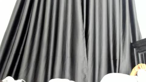 naughty_dreamss online show from February 5, 2026, 9:30 pm