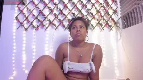 Snapshot of naughty_ebonyy chatting on May 27, 2026, 6:21 am SASHA online show from May 27, 2026, 6:21 am