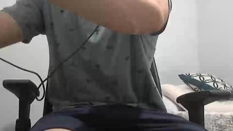 Enzo online show from March 8, 2025, 2:45 am