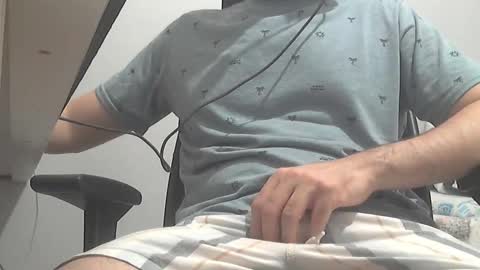 Enzo online show from December 19, 2025, 11:45 pm