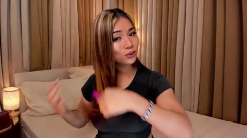 naughty_hunk_yuki online show from November 19, 2025, 6:13 am