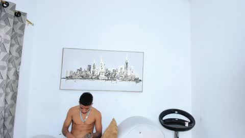 naughty_pearls online show from May 11, 2026, 2:45 pm
