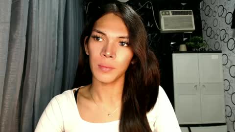 Ariela online show from June 16, 2026, 8:33 pm