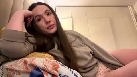 Snapshot of naughty_princesse chatting on April 20, 2026, 2:03 am Elena online show from April 20, 2026, 2:03 am