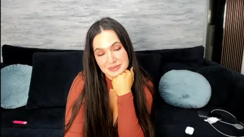 Snapshot of naughty_princesse chatting on May 12, 2026, 10:29 pm Elena online show from May 12, 2026, 10:29 pm