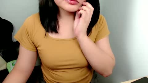 naughty_riez online show from February 11, 2026, 8:19 am