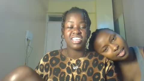 Lydiah online show from October 4, 2025, 1:20 pm