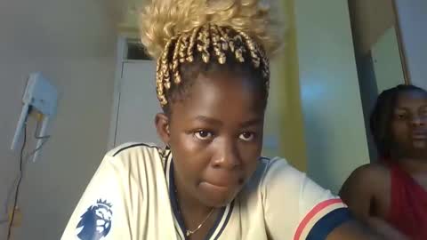 Lydiah online show from October 16, 2025, 10:44 pm