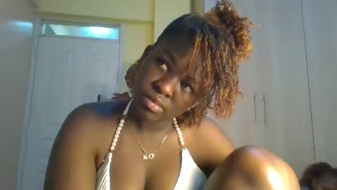 Lydiah online show from October 19, 2025, 11:16 pm