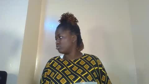 Lydiah online show from November 2, 2025, 1:52 am