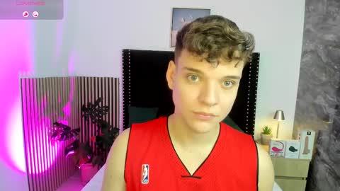 Snapshot of naughty_twink_ chatting on October 10, 2025, 11:53 am Noah online show from October 10, 2025, 11:53 am