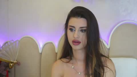 naughtyalicee online show from June 24, 2026, 6:34 am