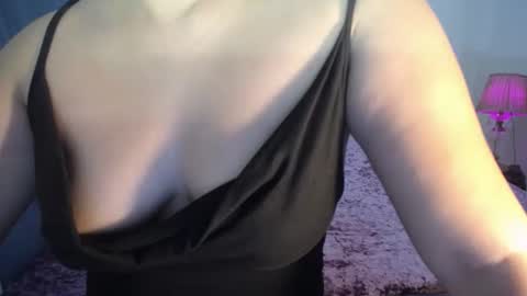 Snapshot of naughtyandsweetx chatting on March 22, 2026, 6:55 pm May online show from March 22, 2026, 6:55 pm