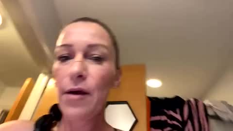 naughtybinature1985 online show from July 12, 2026, 12:12 am