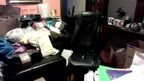 naughtybone online show from December 19, 2025, 7:37 am