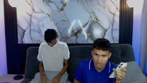 Jader  y  Esteban online show from April 17, 2026, 12:52 pm