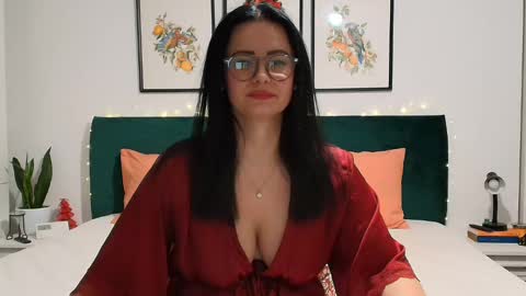 NaughtyBrunetteXXX online show from December 11, 2024, 3:47 pm
