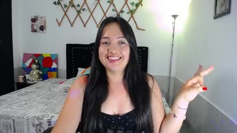 Snapshot of naughtygirl_mmm chatting on April 6, 2026, 6:53 pm Valeria online show from April 6, 2026, 6:53 pm