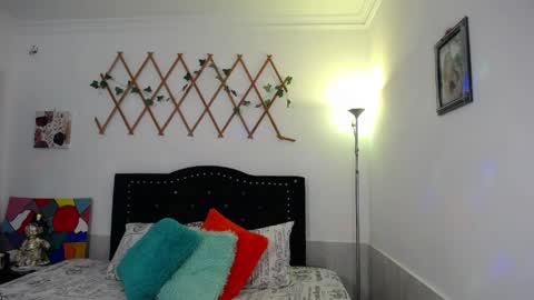 Snapshot of naughtygirl_mmm chatting on April 7, 2026, 8:09 pm Valeria online show from April 7, 2026, 8:09 pm