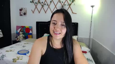 Snapshot of naughtygirl_mmm chatting on April 15, 2026, 7:58 pm Valeria online show from April 15, 2026, 7:58 pm