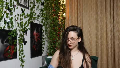 Snapshot of naughtyhomemade17 chatting on October 10, 2025, 6:51 pm Mya Alexya online show from October 10, 2025, 6:51 pm