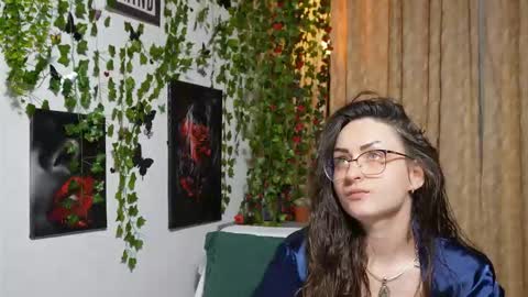 Snapshot of naughtyhomemade17 chatting on October 14, 2025, 12:17 pm Mya Alexya online show from October 14, 2025, 12:17 pm