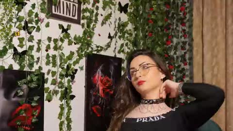 Snapshot of naughtyhomemade17 chatting on October 22, 2025, 11:43 am Mya Alexya online show from October 22, 2025, 11:43 am