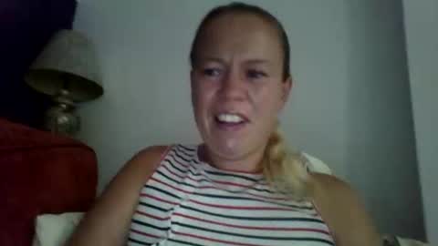 Snapshot of naughtyjennyblondeuk chatting on July 19, 2026, 12:42 pm naughtyjennyblondeuk online show from July 19, 2026, 12:42 pm