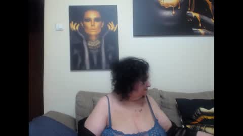 Snapshot of naughtykorin chatting on June 18, 2026, 5:28 pm korin online show from June 18, 2026, 5:28 pm