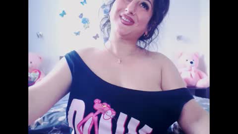 Snapshot of naughtymaya4you chatting on April 3, 2026, 10:24 am naughtymaya4you online show from April 3, 2026, 10:24 am