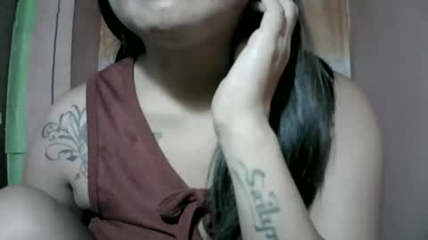 naughtymom_33 online show from December 20, 2025, 12:29 am