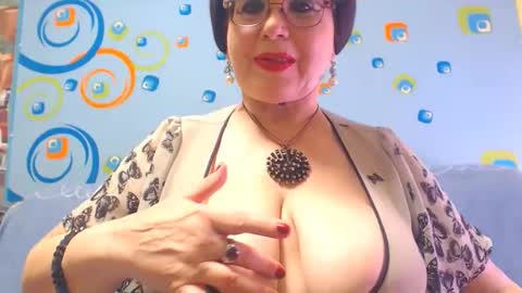 OldKinkyMILF online show from December 28, 2024, 5:55 am