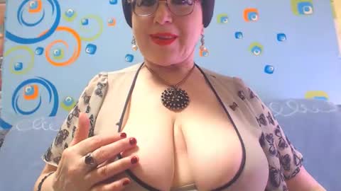 OldKinkyMILF online show from January 11, 2025, 5:20 am