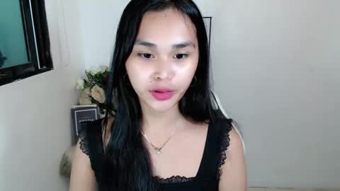Snapshot of naughtymuse_ chatting on April 29, 2026, 5:30 pm ELISE online show from April 29, 2026, 5:30 pm