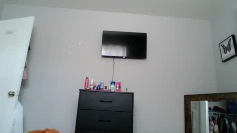 naughtynadia52 online show from February 11, 2026, 6:02 pm