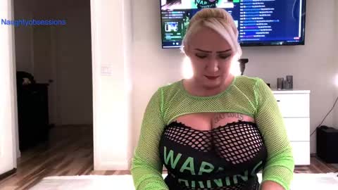Aphroditecall me A for short online show from April 26, 2026, 4:21 am