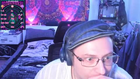 Snapshot of naughtyphotons chatting on April 13, 2026, 2:28 am naughtyphotons online show from April 13, 2026, 2:28 am