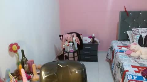naughtyplayass online show from December 7, 2024, 12:24 pm
