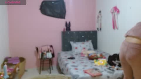 naughtyplayass online show from December 20, 2024, 12:41 am