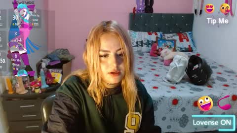naughtyplayass online show from December 23, 2024, 6:27 pm