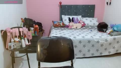 naughtyplayass online show from January 8, 2025, 8:27 am
