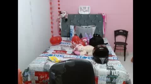 naughtyplayass online show from February 17, 2025, 12:38 pm
